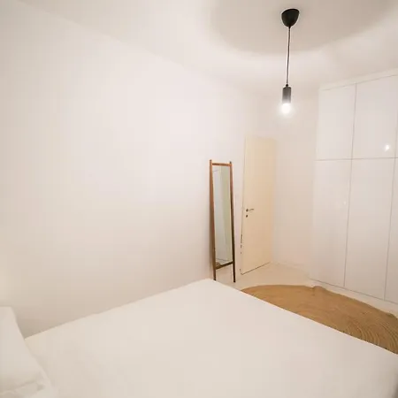 Fena Uptown Easy Living Vólos